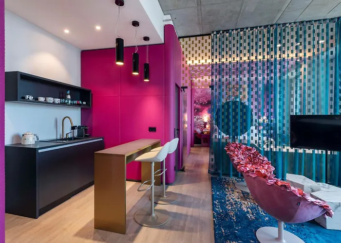 فندق Nhow Frankfurt 4*